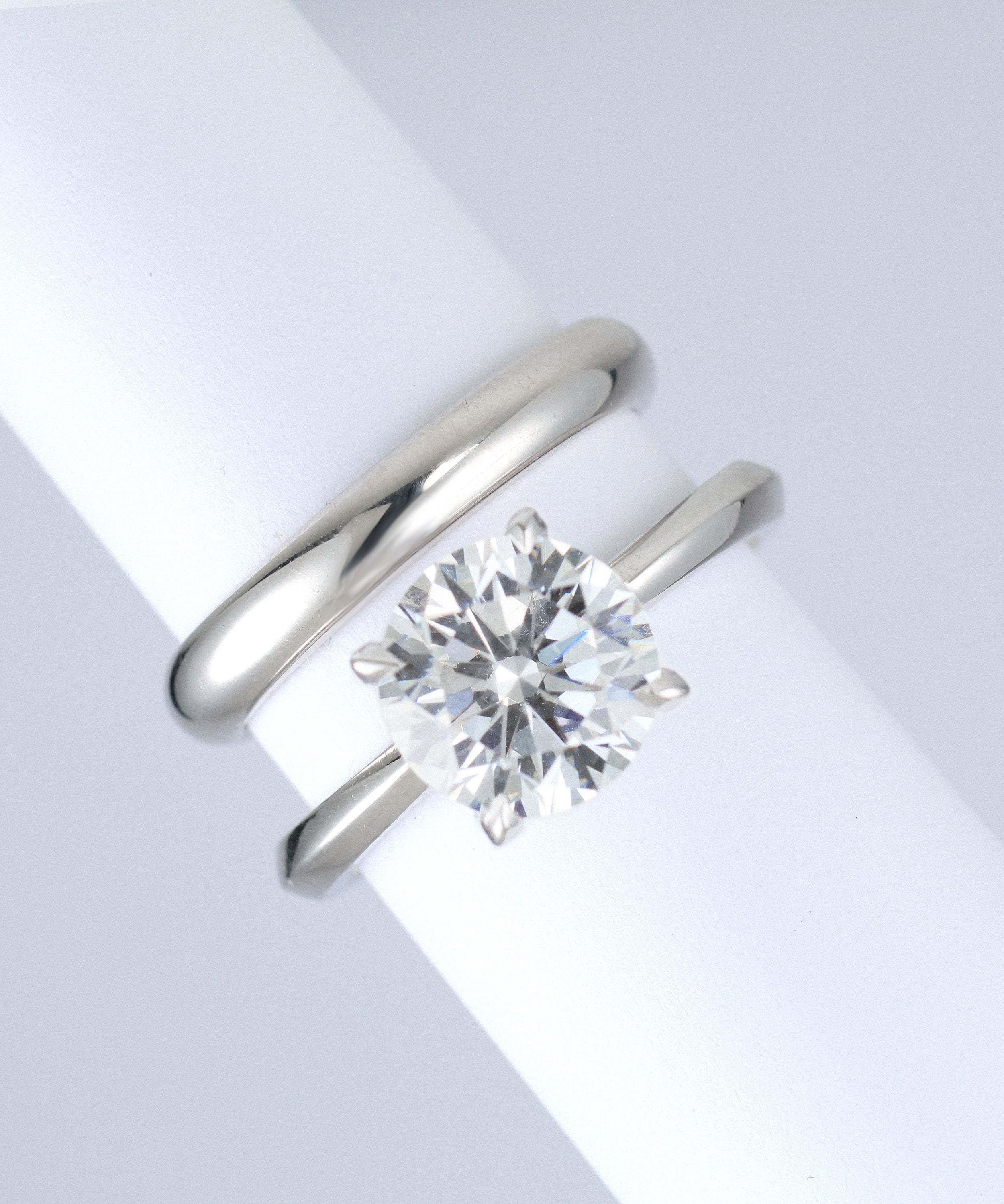 mens wedding ring. D Shaped or court shaped wedding band in platinum. thick version