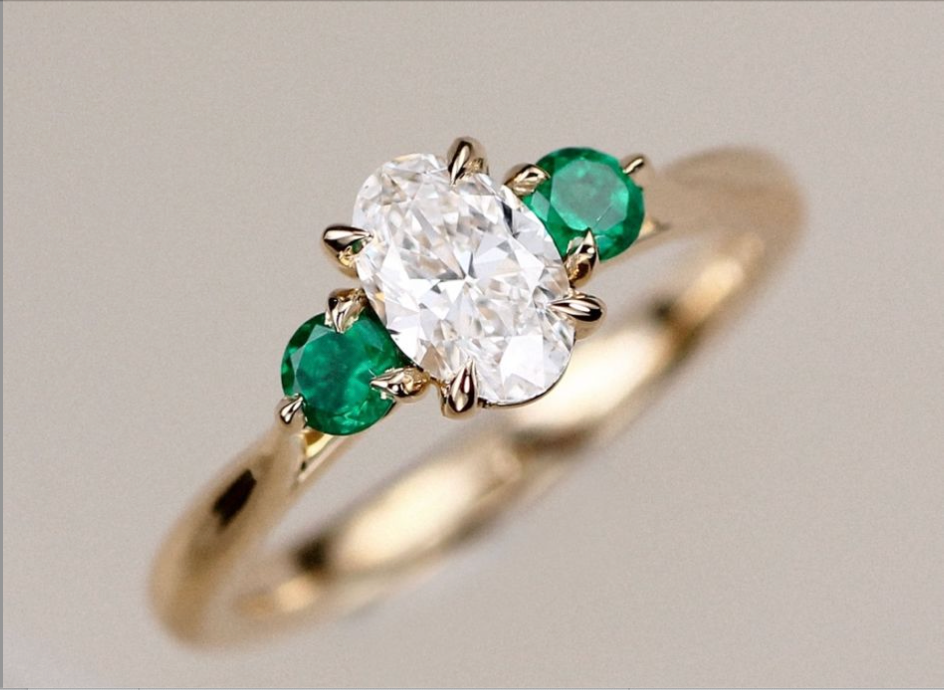 Bespoke engagement ring. Customised lab grown diamond. Made in London, UK. Recycled precious metals